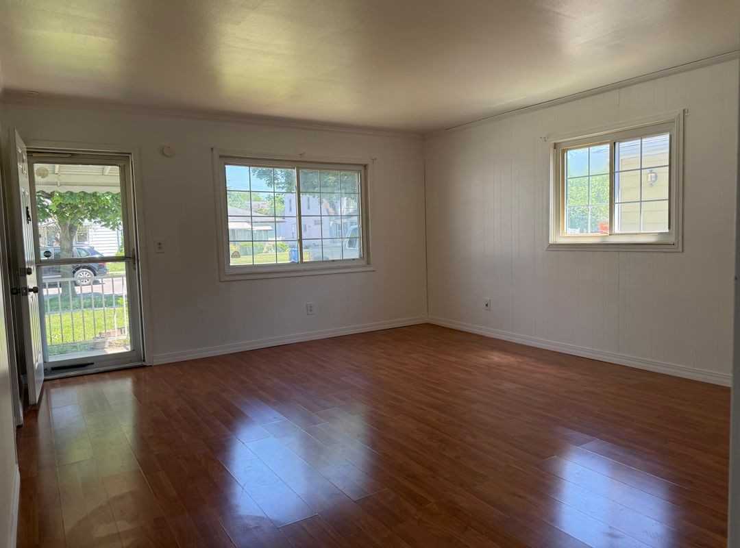 4810 Campbell St - Photo 6 of 17