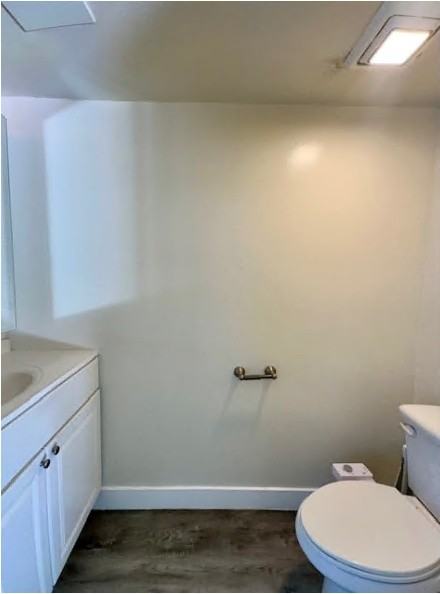 6451 Kester Ave - Photo 5 of 11