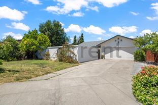 7525 Hazelnut Dr - Photo 1 of 1
