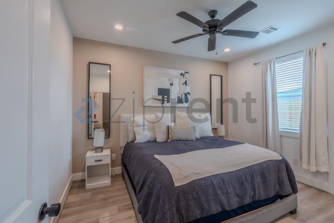 4610 Indie Heights Ln #B - Photo 6 of 28