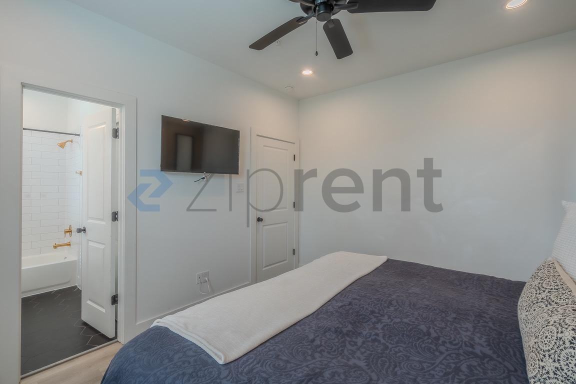 4610 Indie Heights Ln #B - Photo 7 of 28