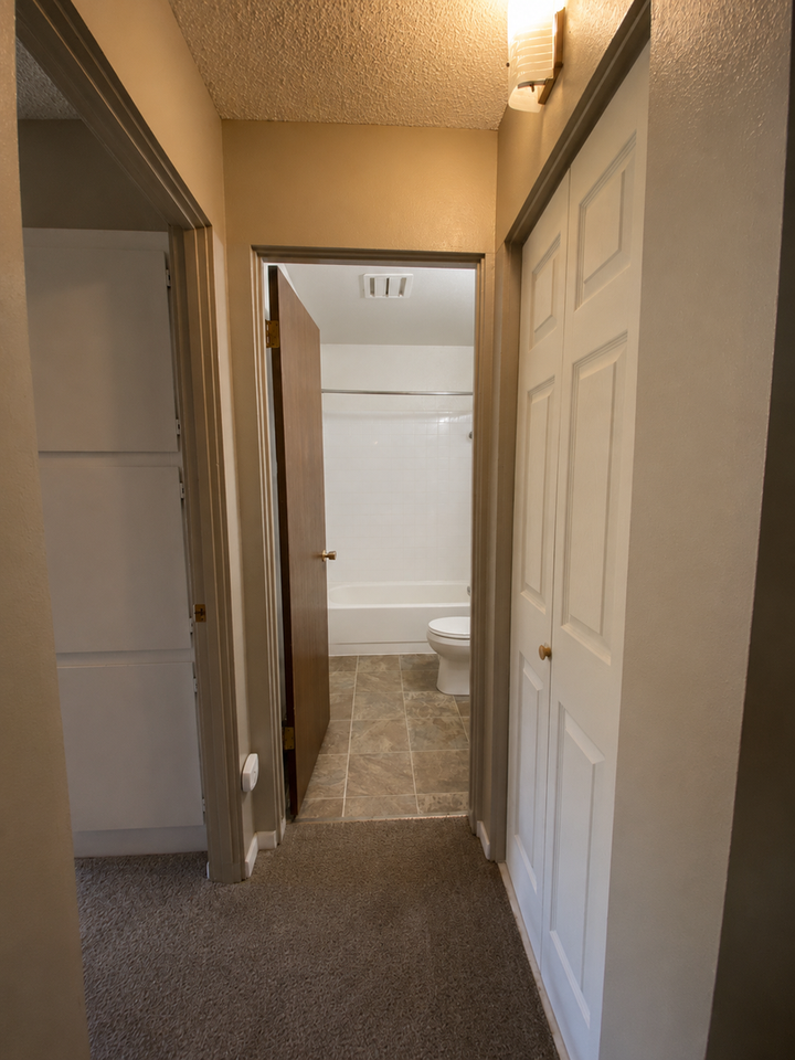 229 Canyon Dr #15 - Photo 4 of 19