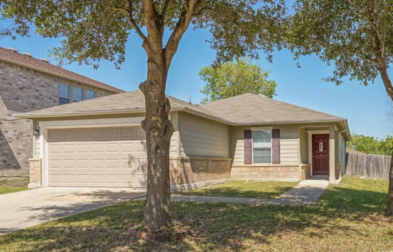 7718 Cedar Farm - Photo 3 of 23