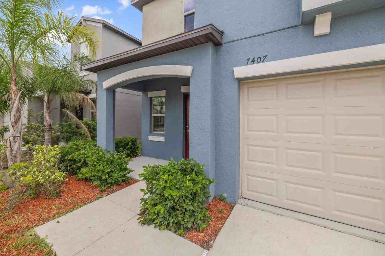 7407 Rosy Periwinkle Ct - Photo 2 of 31