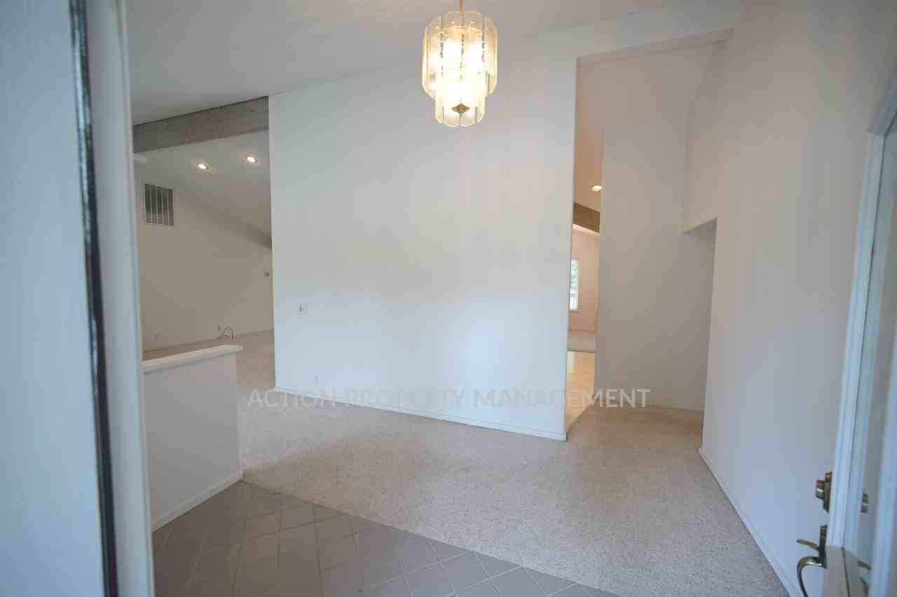 123 Beeson Rd - Photo 3 of 36