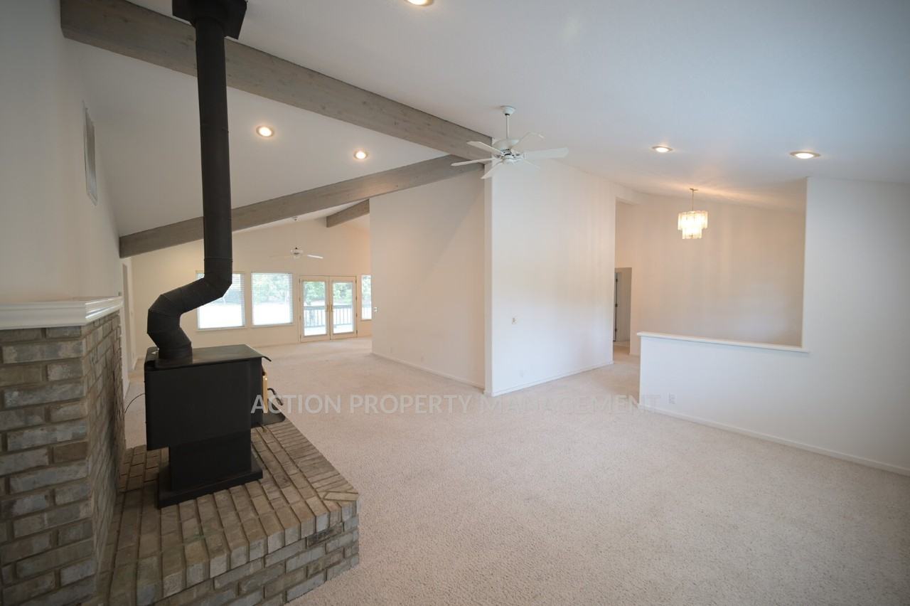 123 Beeson Rd - Photo 6 of 36