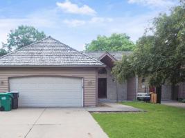 featured image of 936 Sherwood Rd