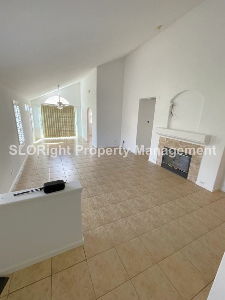 515 Misty View Way - Photo 3 of 17