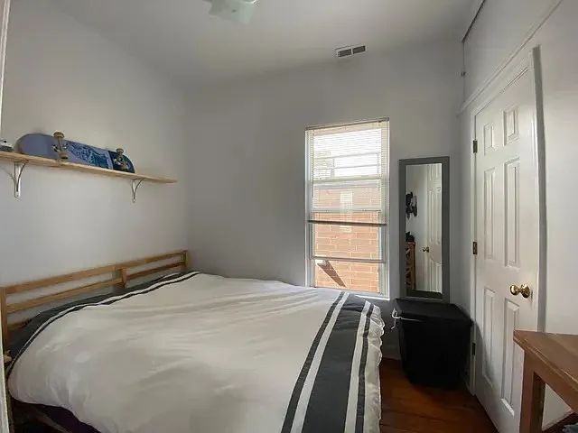 1470 W Huron St #2R - Photo 5 of 12