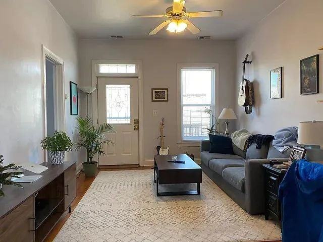 1470 W Huron St #2R - Photo 7 of 12