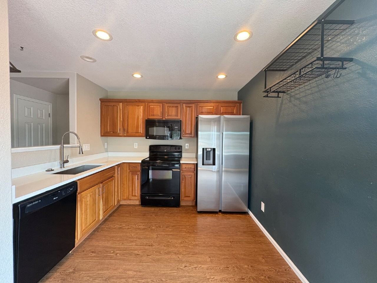10652 Forester Pl - Photo 4 of 20