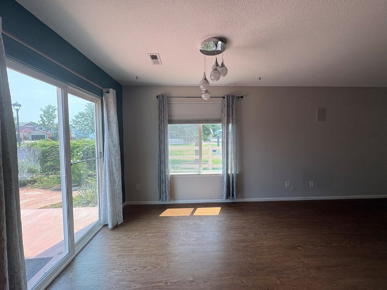 10652 Forester Pl - Photo 7 of 20