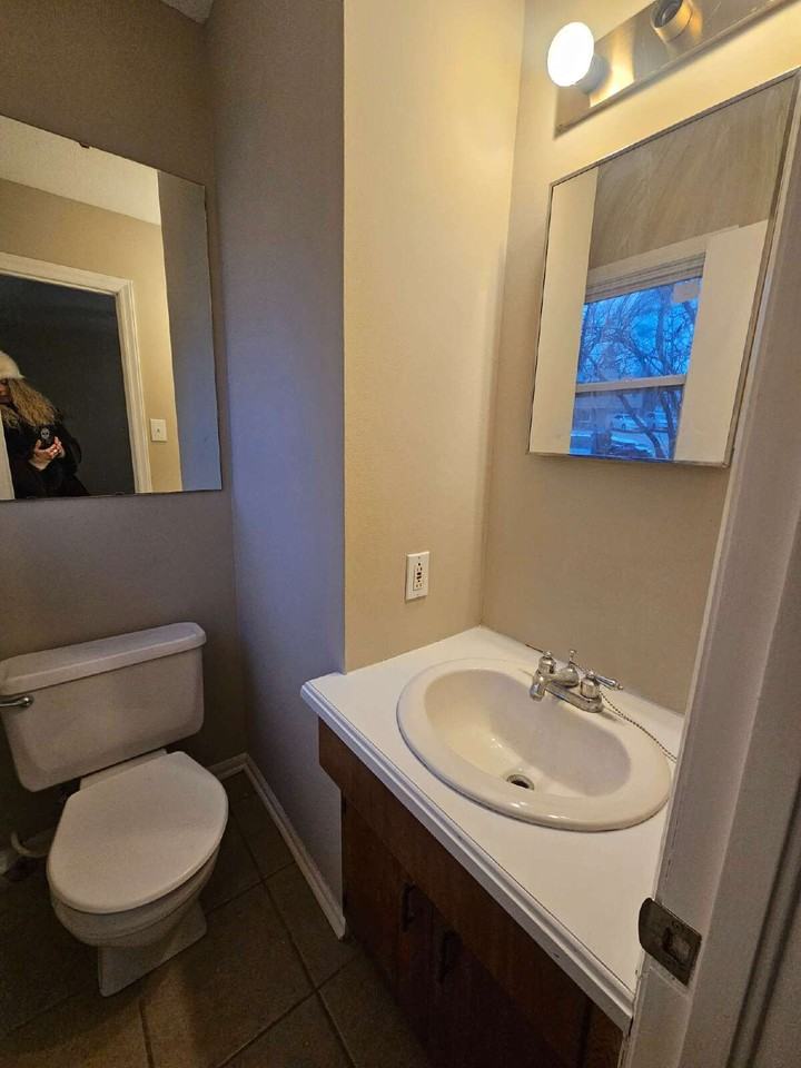 1512 Sw Highway Ln - Photo 7 of 14