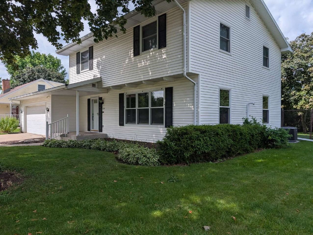 1311 Whittier Dr - Photo 2 of 47