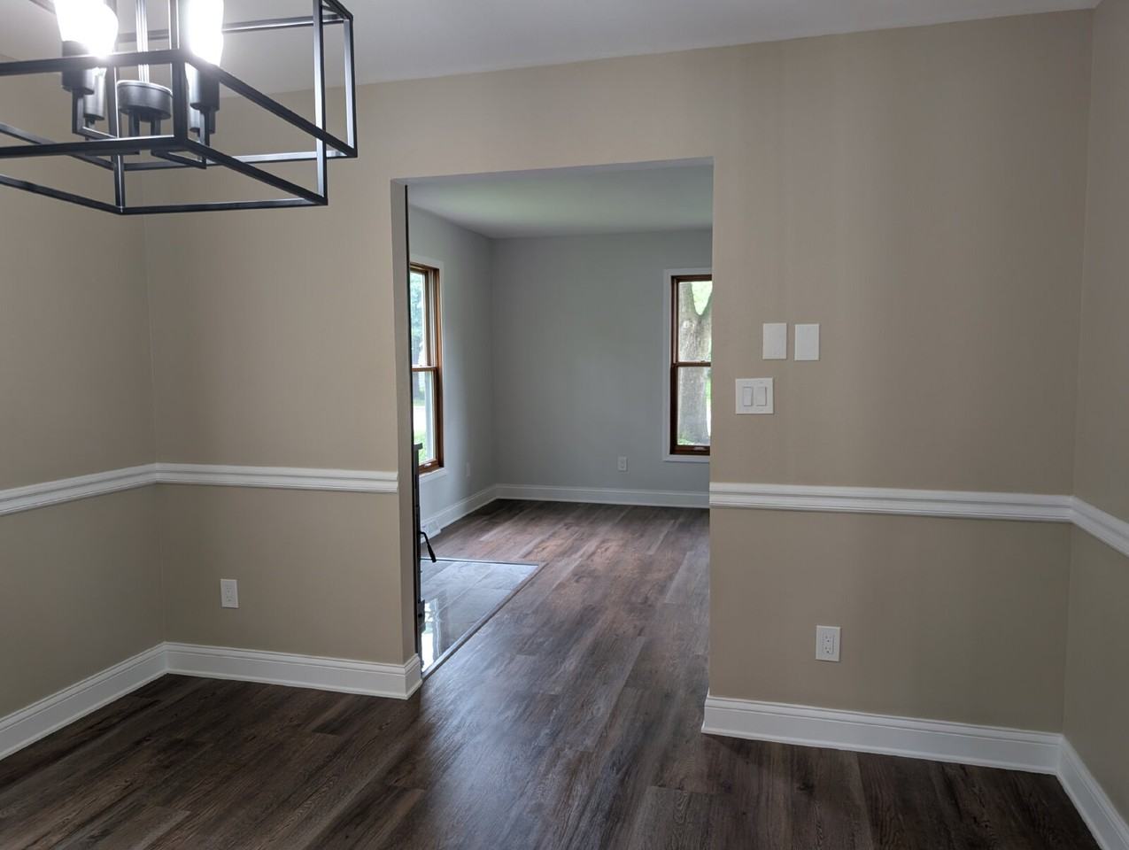 1311 Whittier Dr - Photo 7 of 47