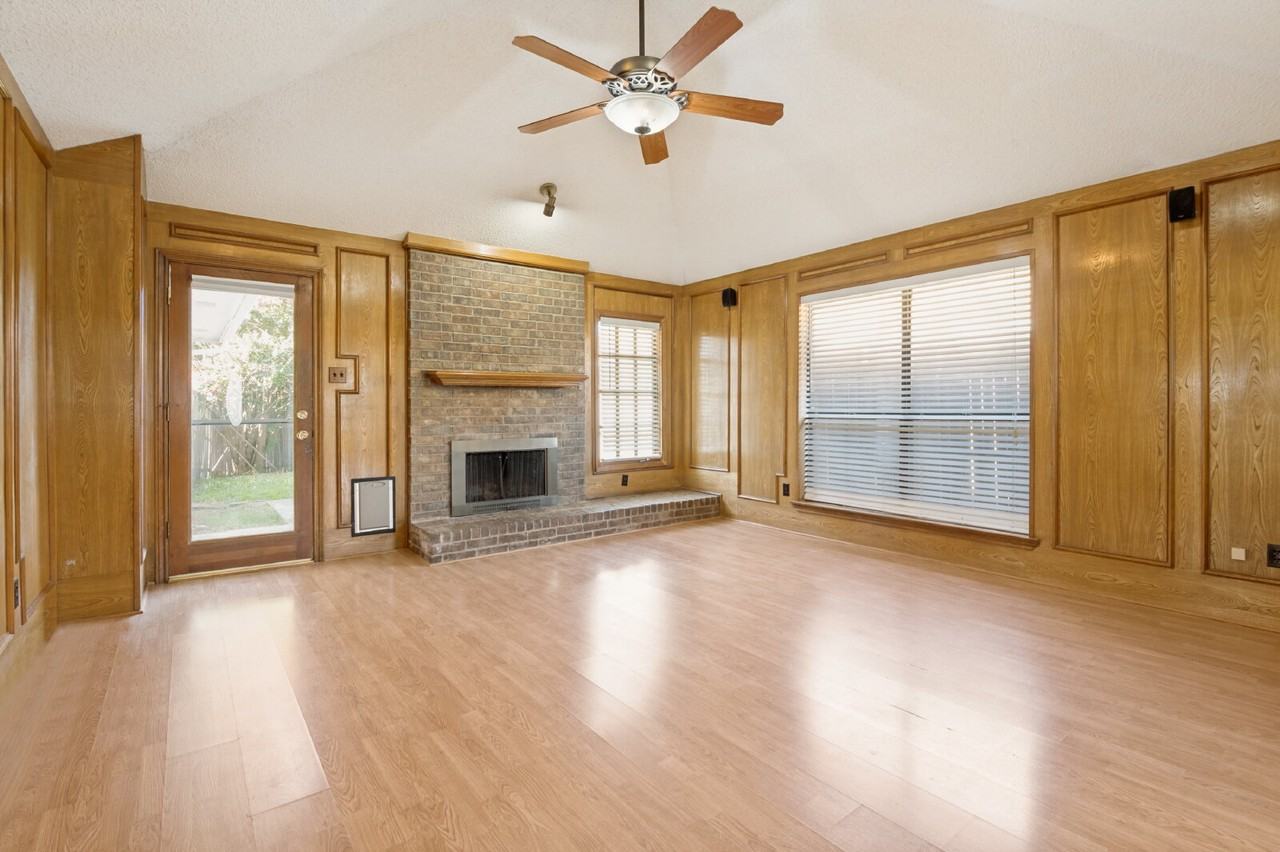 2336 Ridgestone Dr - Photo 3 of 25