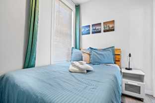 1226 W 31st Pl #3R - Photo 1 of 1