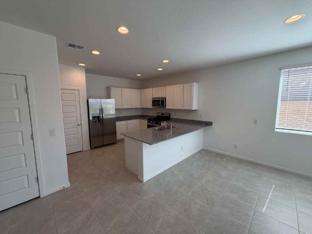 11023 W Atlantis Way - Photo 6 of 21