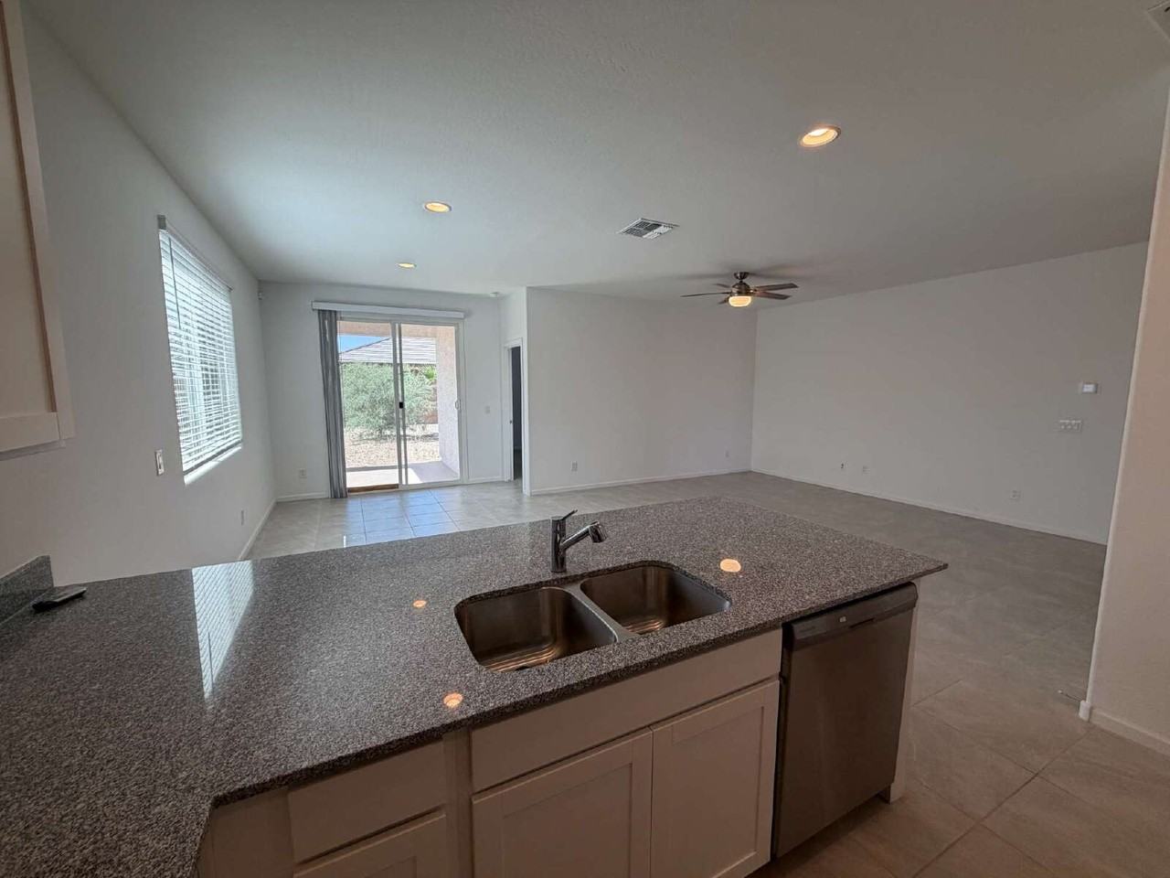 11023 W Atlantis Way - Photo 7 of 21