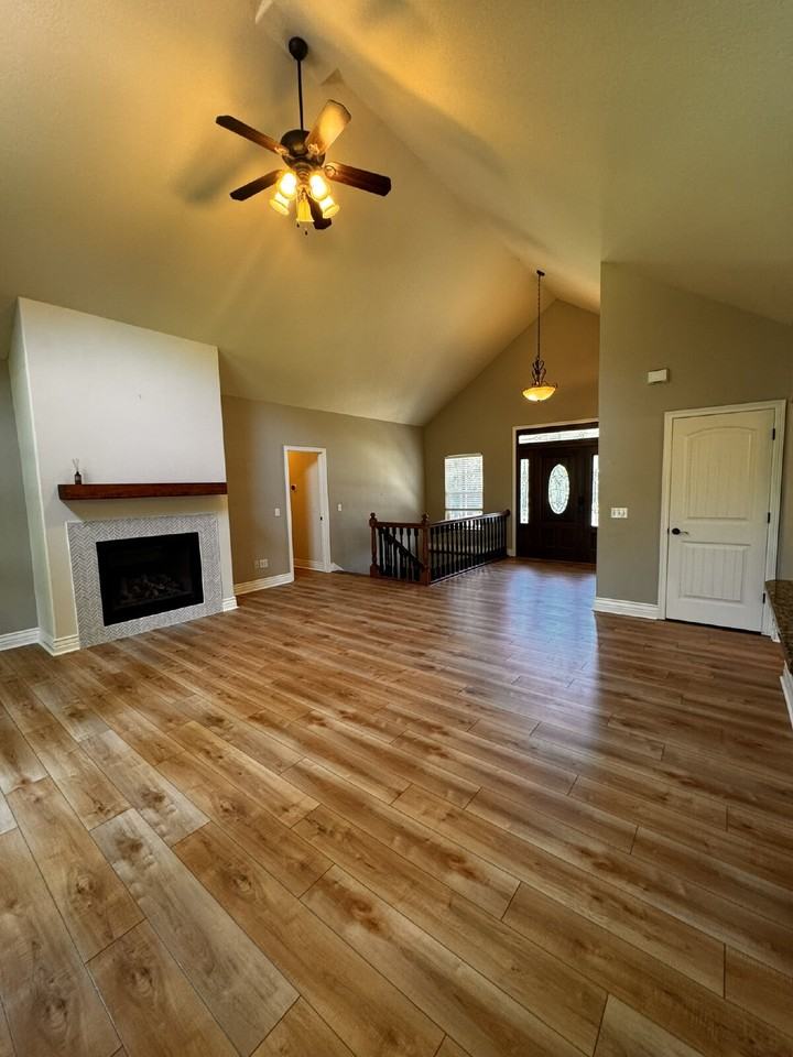 17 Miller Dr - Photo 3 of 34