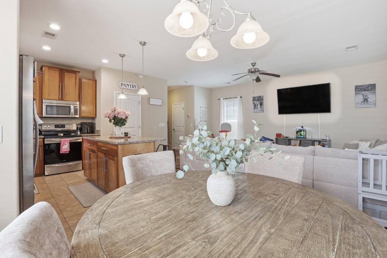 50 Starshine Cir - Photo 4 of 17