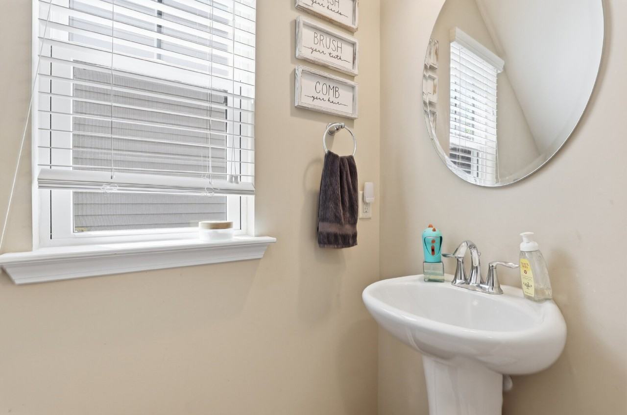 50 Starshine Cir - Photo 5 of 17