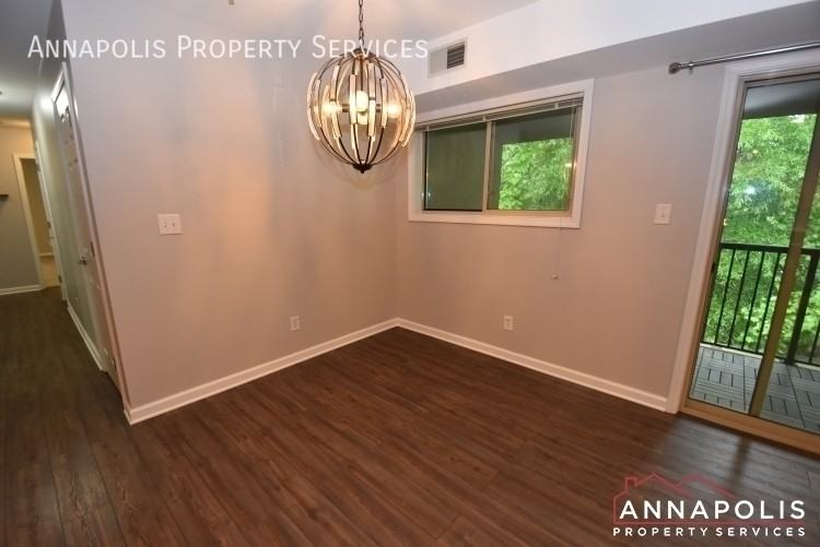 1101 Primrose Ct #302 - Photo 5 of 27
