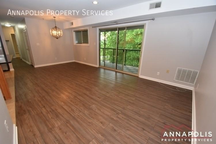 1101 Primrose Ct #302 - Photo 6 of 27