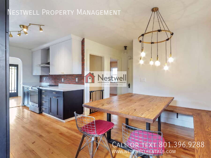 1062 E Roosevelt Ave - Photo 3 of 30