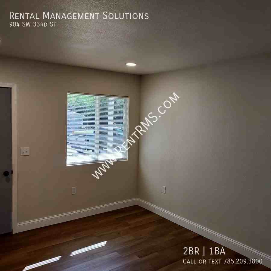 904 Sw 33rd St - Photo 2 of 18