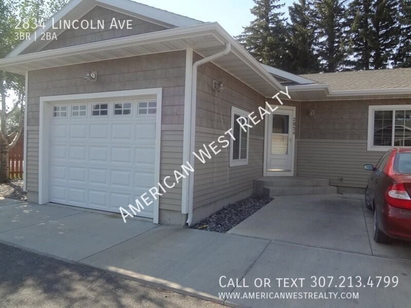 2834 Lincoln Ave - Photo 2 of 14