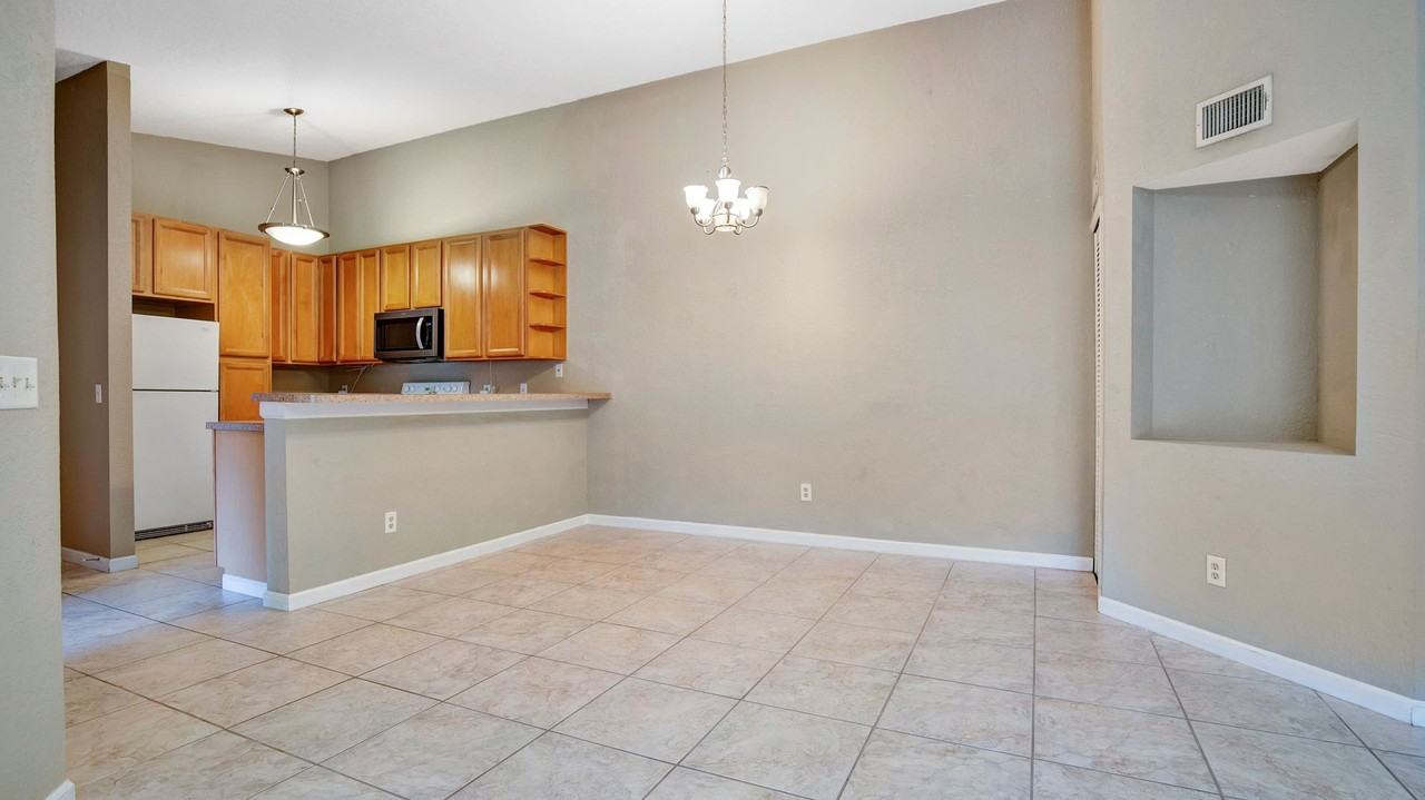 6019 Scotchwood Gln #204 - Photo 6 of 17