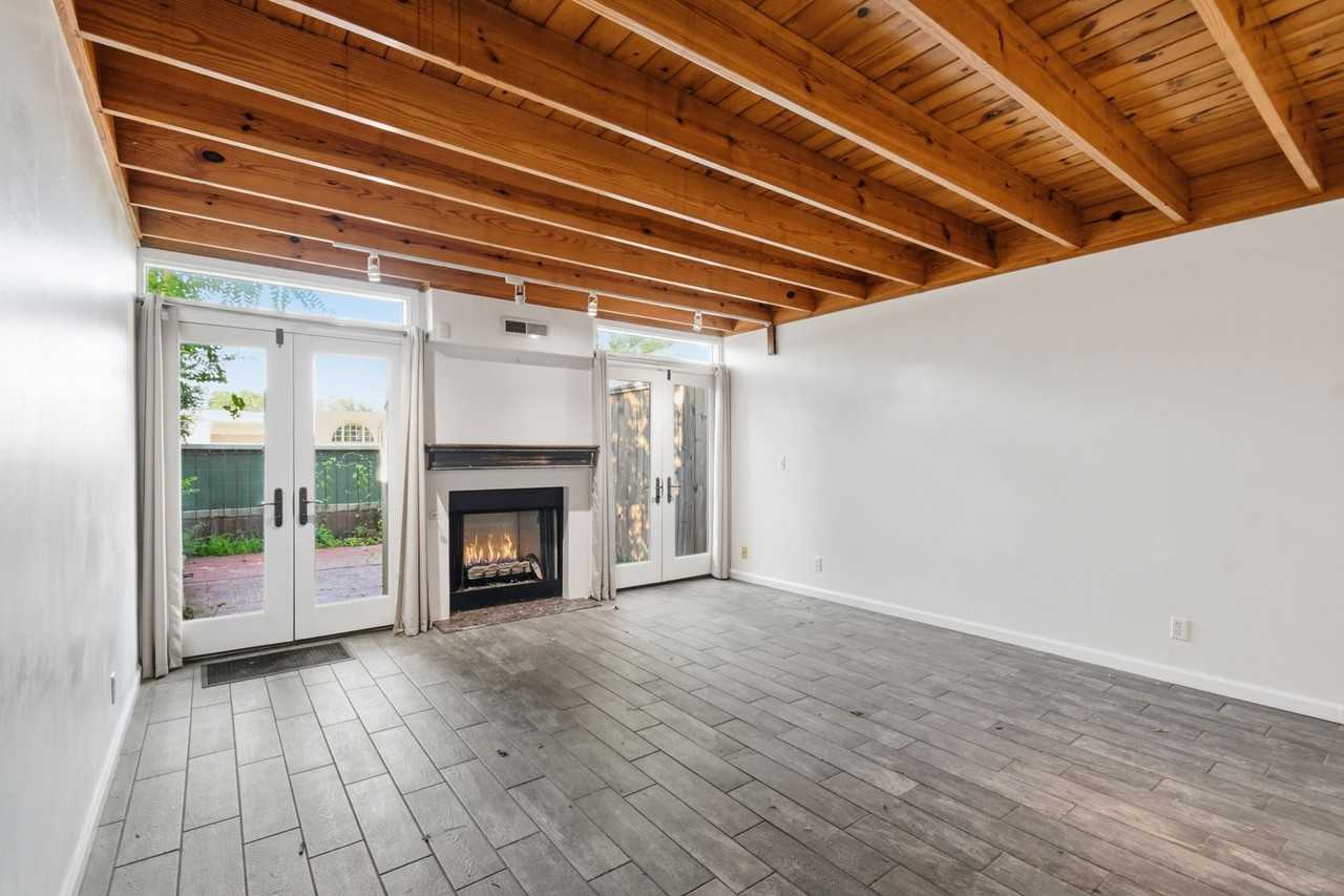 1616 S Peoria Ave #4 - Photo 5 of 22