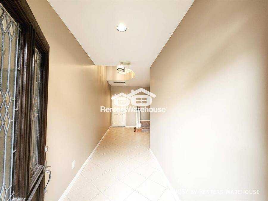 2637 W Dallas St - Photo 6 of 22