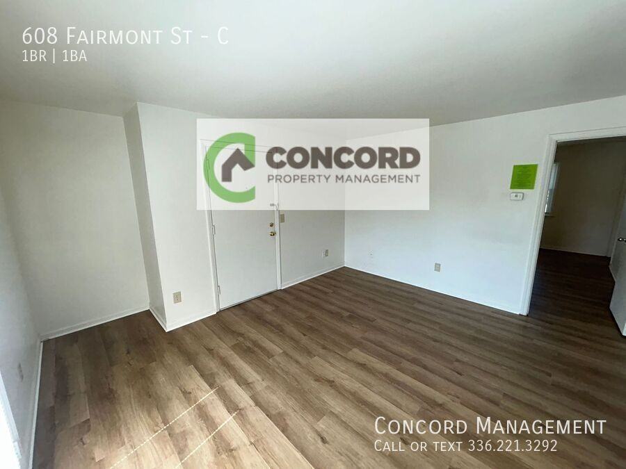608 Fairmont St #C - Photo 7 of 10