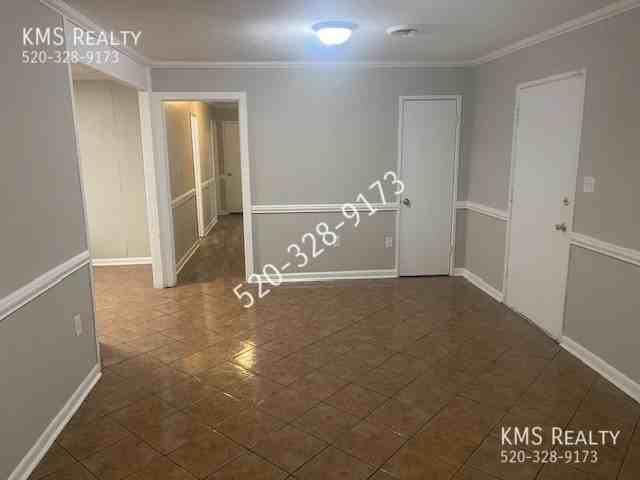221 Southbrook Dr - Photo 7 of 27