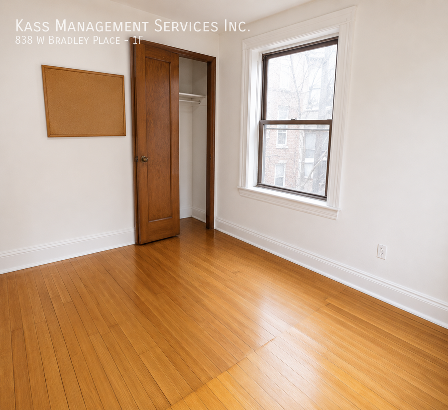 838 W Bradley Pl #1F - Photo 2 of 6
