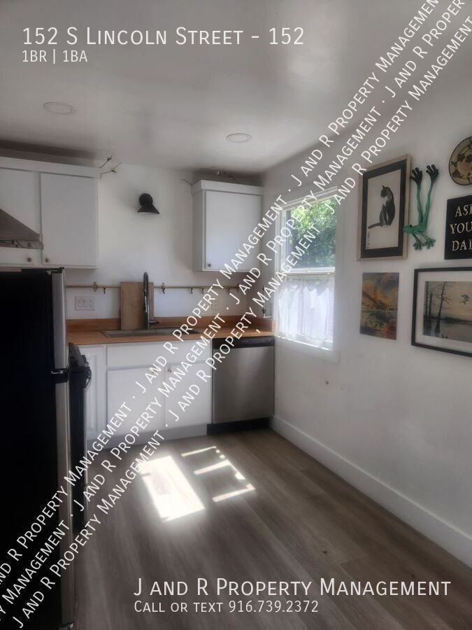 152 S Lincoln St #152 - Photo 5 of 23