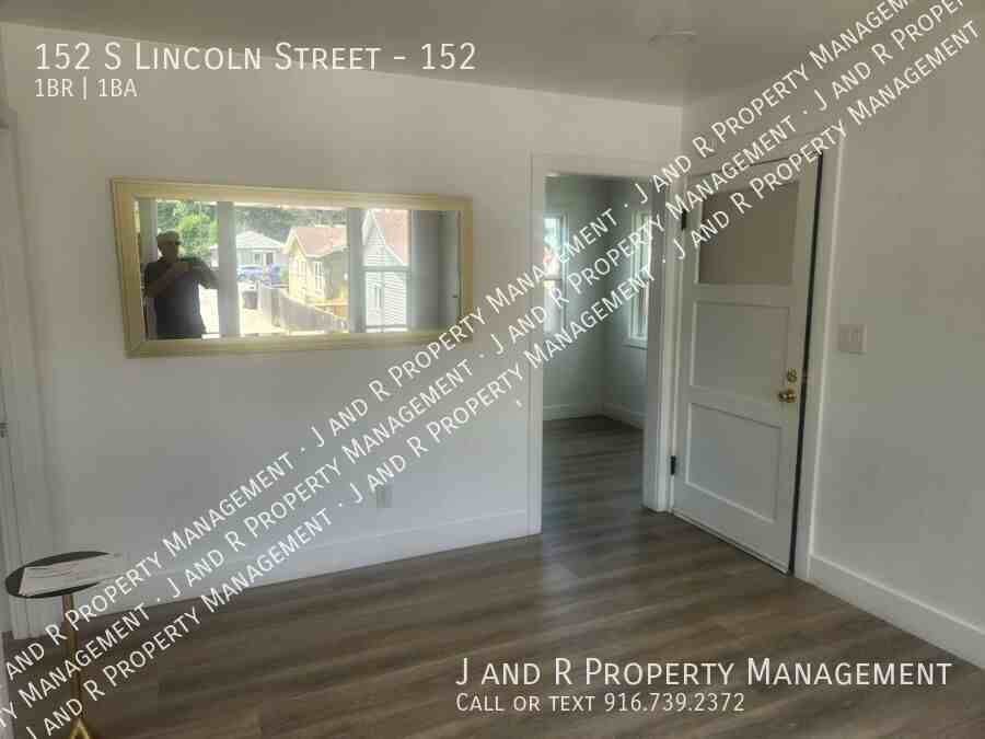 152 S Lincoln St #152 - Photo 7 of 23