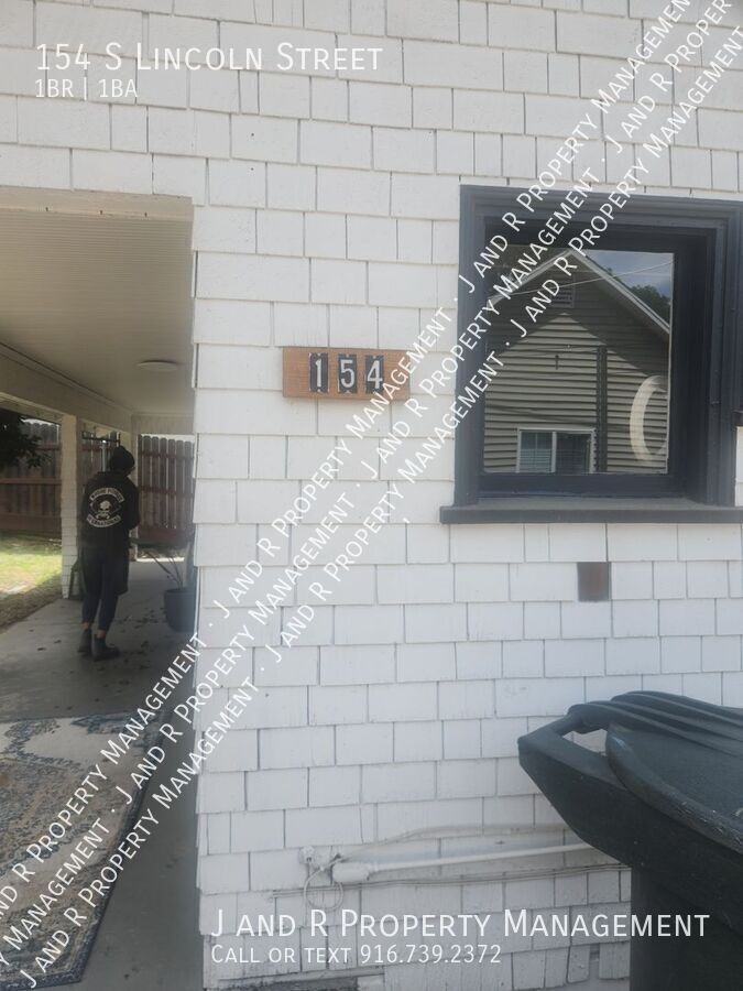 154 S Lincoln St - Photo 2 of 26