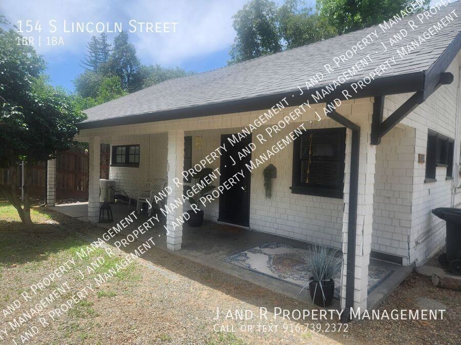 154 S Lincoln St - Photo 3 of 26