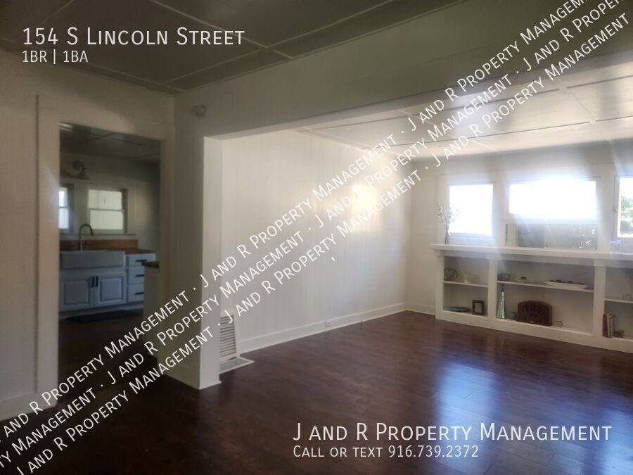 154 S Lincoln St - Photo 7 of 26