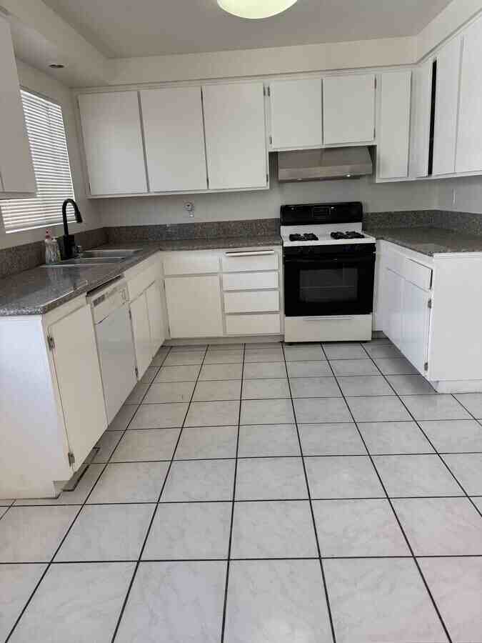 209 N Nicholson Ave #D - Photo 7 of 22