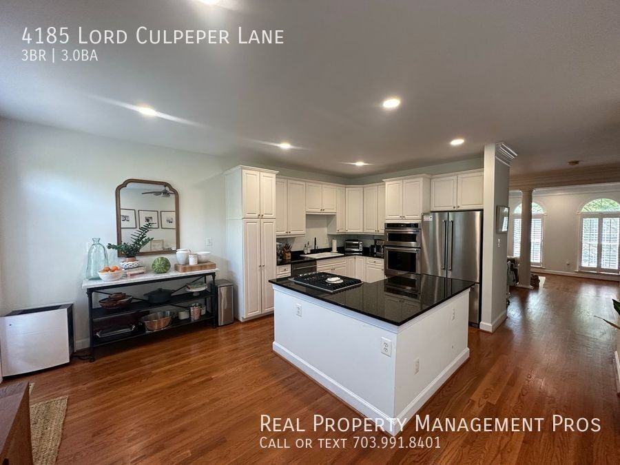 4185 Lord Culpeper Ln - Photo 7 of 35