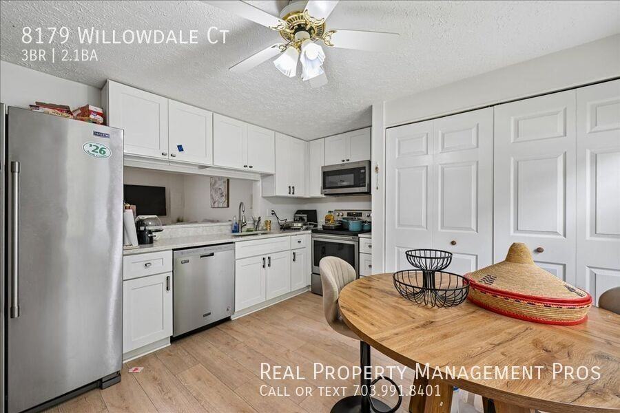 8179 Willowdale Ct - Photo 2 of 25
