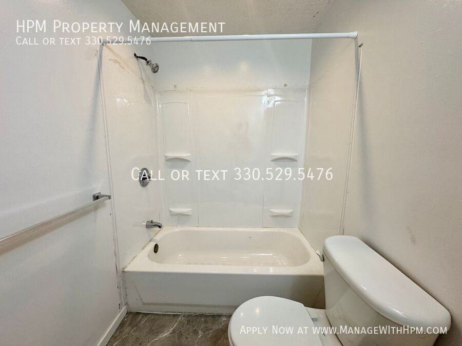 612 Guy St Nw - Photo 5 of 21