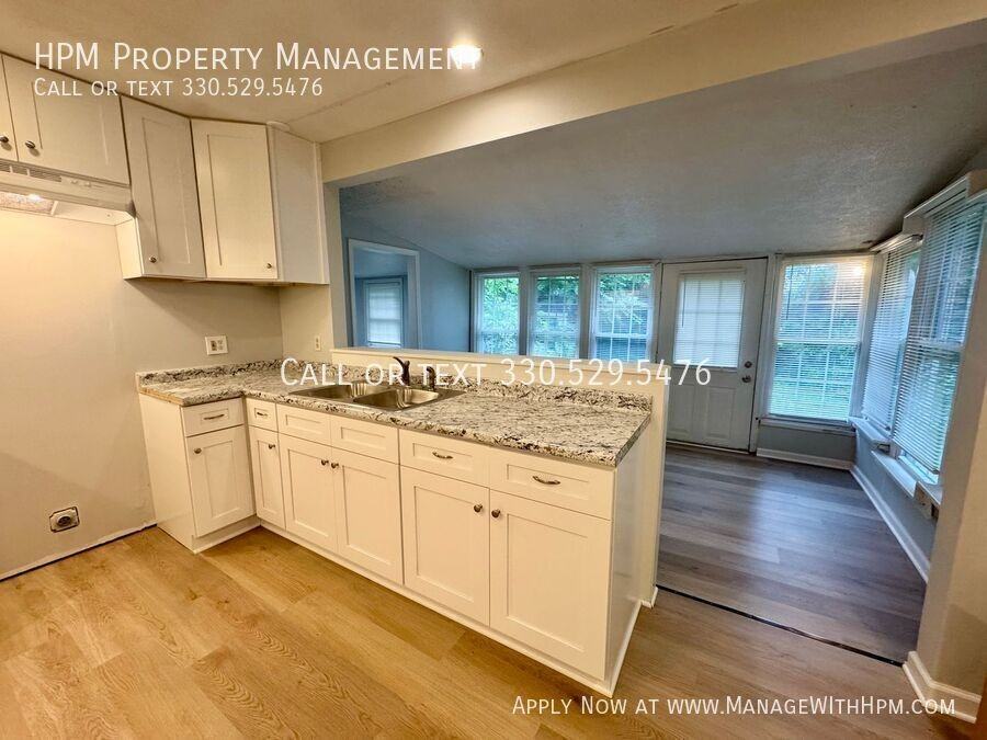 612 Guy St Nw - Photo 7 of 21