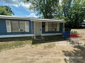 319 Silver St #D - Photo 1 of 1