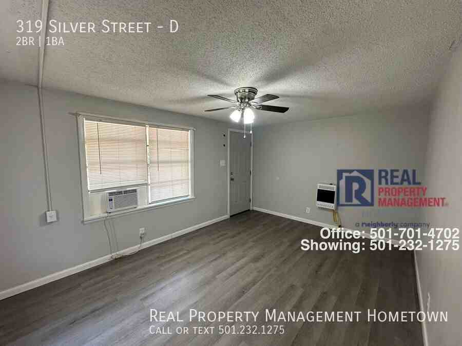 319 Silver St #D - Photo 3 of 10