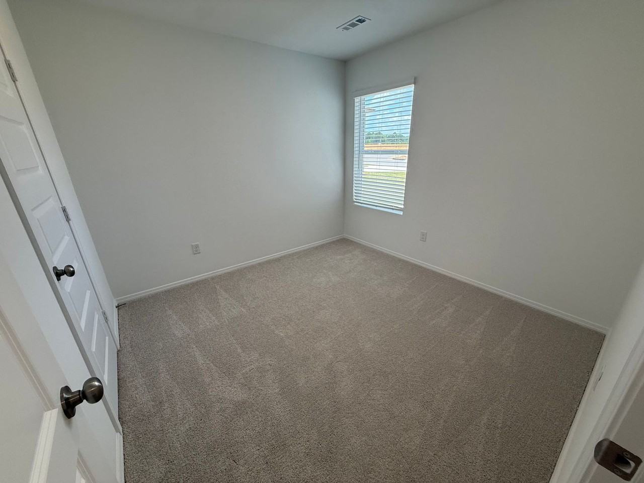 1028 Raven Walk Dr - Photo 7 of 9